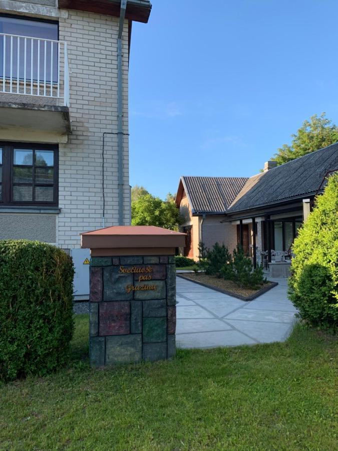 Guesthouse Sveciuose Pas Grazina 팔랑가 외부 사진